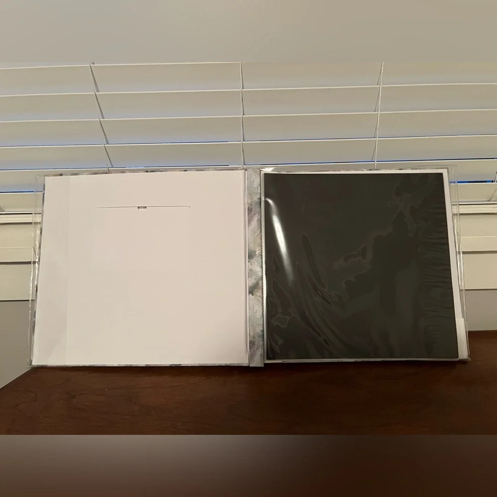 Abstract Multicolor Photo Album - Picture 2 of 3